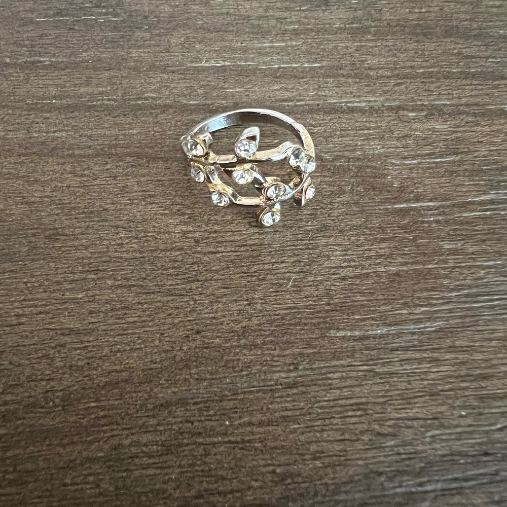 Gold tone and diamond accent knuckle ring